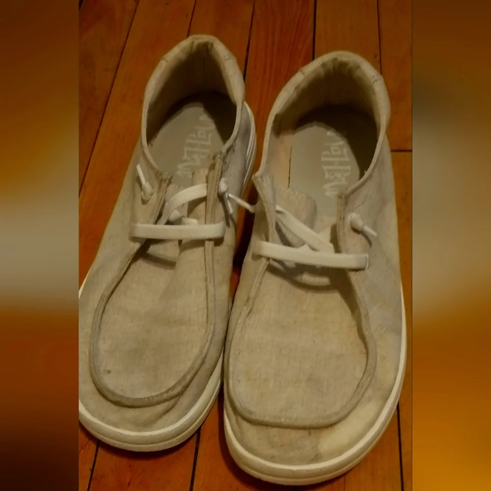 Mad Love Men's Casual Beige Shoes